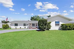 4517 Vinsetta Ave, North Fort Myers, FL 33903 - Photo 2