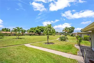 5586 Pendlewood Ln, Fort Myers, FL 33919 - Photo 20