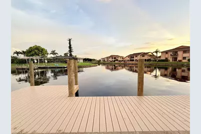 814 Victoria Dr, Cape Coral, FL 33904 - Photo 4