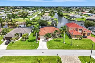 227 SW 28th Terrace, Cape Coral, FL 33914 - Photo 30