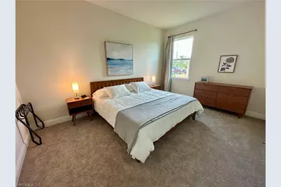 926 SE 23rd Pl, Cape Coral, FL 33990 - Photo 8