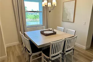 926 SE 23rd Pl, Cape Coral, FL 33990 - Photo 6