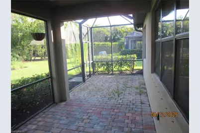 14589 Laguna Dr, Fort Myers, FL 33908 - Photo 6
