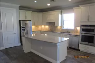 14589 Laguna Dr, Fort Myers, FL 33908 - Photo 8