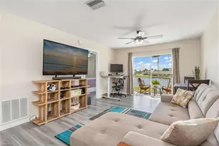 12538 SW Kingsway Cir, Lake Suzy, FL 34269 - Photo 8