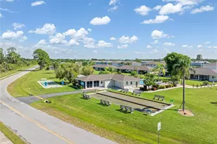 12538 SW Kingsway Cir, Lake Suzy, FL 34269 - Photo 36