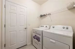 821 NE 6th Pl, Cape Coral, FL 33909 - Photo 24