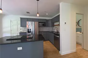 1915 Llewellyn Dr, Fort Myers, FL 33901 - Photo 10