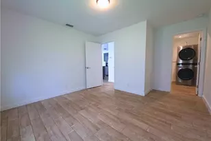 1915 Llewellyn Dr, Fort Myers, FL 33901 - Photo 12