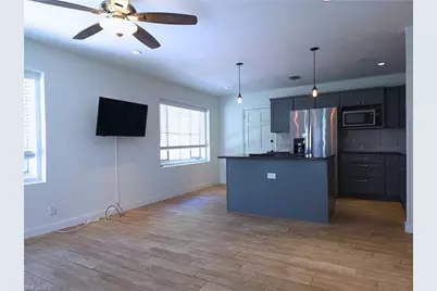 1915 Llewellyn Dr, Fort Myers, FL 33901 - Photo 8