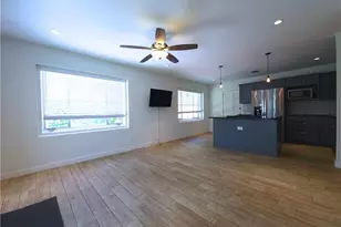 1915 Llewellyn Dr, Fort Myers, FL 33901 - Photo 4