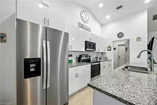 9048 Lamkin Cir, Labelle, FL 33935 - Photo 8