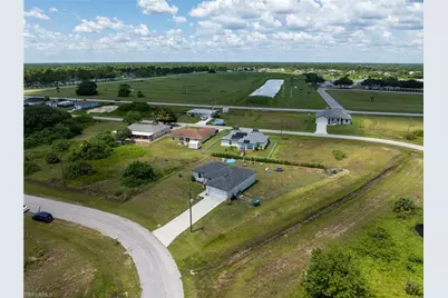 9048 Lamkin Cir, Labelle, FL 33935 - Photo 24