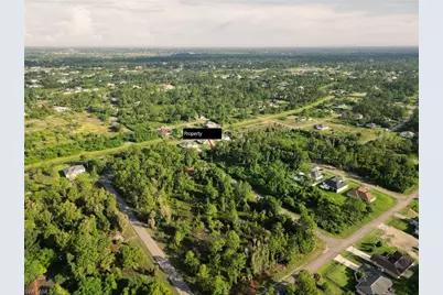 953 Lytle St E, Lehigh Acres, FL 33974 - Photo 2