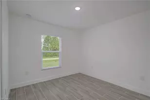 849/851 Bedford Dr, Lehigh Acres, FL 33974 - Photo 12