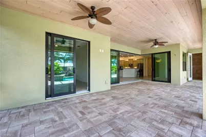 1826 SE 15th Ter, Cape Coral, FL 33990 - Photo 34