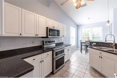 15157 Oxford Cv #2404, Fort Myers, FL 33919 - Photo 6
