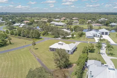 18111 Riverchase Ct, Alva, FL 33920 - Photo 34