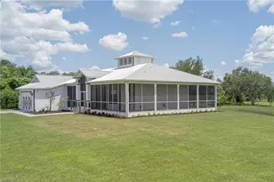 18111 River Chase Ct, Alva, FL 33920 - Photo 4