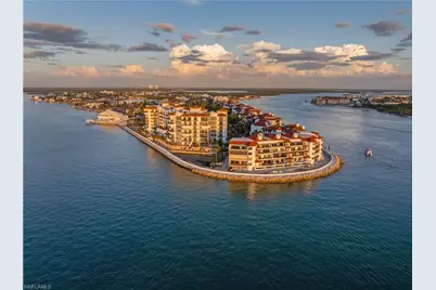 645 La Peninsula Blvd #645, Naples, FL 34113 - Photo 6