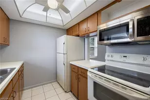 2205 Croton Ct, Lehigh Acres, FL 33936 - Photo 8