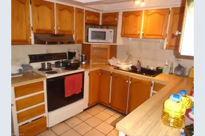 355 Kingston Dr S, Fort Myers, FL 33905 - Photo 8