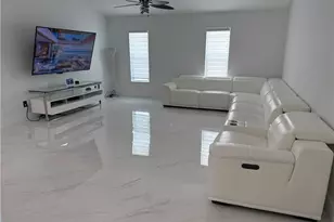 1009 SE 5th Ave, Cape Coral, FL 33990 - Photo 6