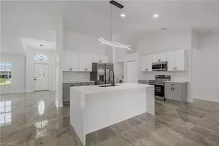 619 SW 26th Terrace, Cape Coral, FL 33914 - Photo 4