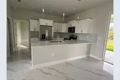 922 Grant Blvd, Lehigh Acres, FL 33974 - Photo 4