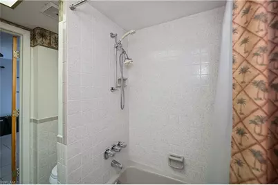 18537 Klingler Cir, Port Charlotte, FL 33948 - Photo 36