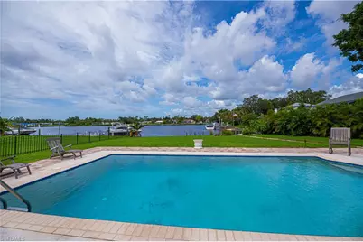 18537 Klingler Cir, Port Charlotte, FL 33948 - Photo 12