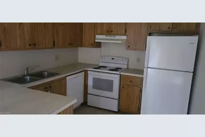 12345 Woodrose Ct #2, Fort Myers, FL 33907 - Photo 4