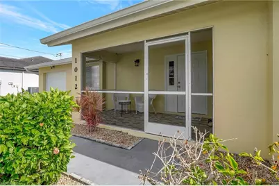 1012 SW 51st Ter, Cape Coral, FL 33914 - Photo 4