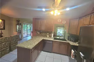 1813 SW 26th St, Cape Coral, FL 33914 - Photo 10