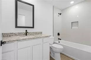 156 Yager Cir, Fort Myers, FL 33913 - Photo 20