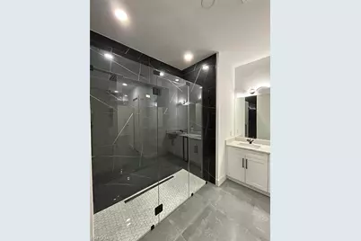 3631 NE 11th Pl, Cape Coral, FL 33909 - Photo 10