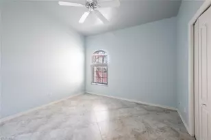 242 Newport Dr, Naples, FL 34114 - Photo 16