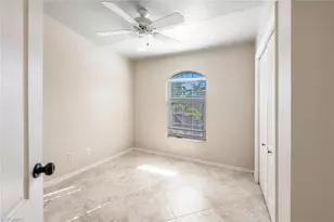 242 Newport Dr, Naples, FL 34114 - Photo 18