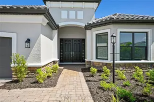 11902 Raggio Dr, Fort Myers, FL 33913 - Photo 4