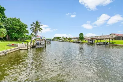 1104 SE 16th Ter, Cape Coral, FL 33990 - Photo 42