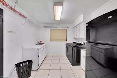 1104 SE 16th Ter, Cape Coral, FL 33990 - Photo 32