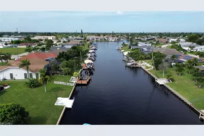 1142 SE 36th St, Cape Coral, FL 33904 - Photo 1