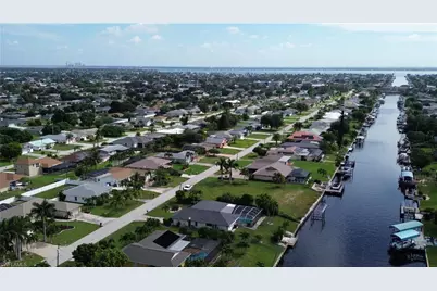 1142 SE 36th St, Cape Coral, FL 33904 - Photo 14