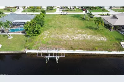 1142 SE 36th St, Cape Coral, FL 33904 - Photo 8