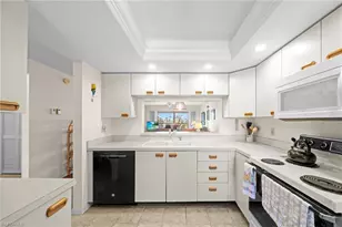 12621 Kelly Sands Way, Fort Myers, FL 33908 - Photo 10