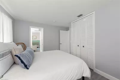 12150 McGregor Blvd, Fort Myers, FL 33919 - Photo 38