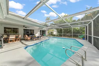 12150 McGregor Blvd, Fort Myers, FL 33919 - Photo 14