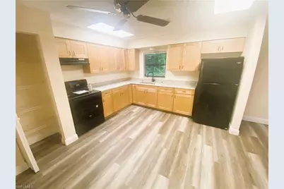 2247-2249 Violet Dr #2247, Fort Myers, FL 33905 - Photo 6