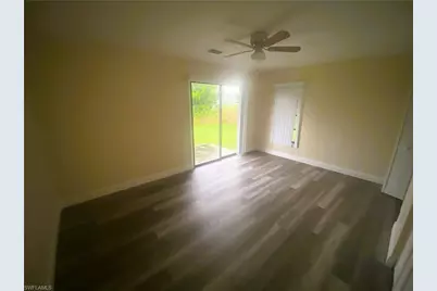 2247-2249 Violet Dr #2247, Fort Myers, FL 33905 - Photo 8