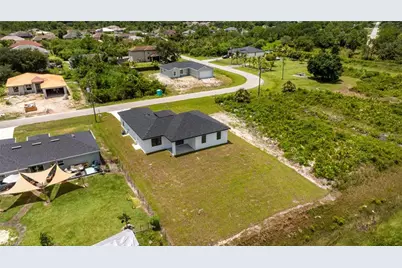 420 Yolanda St, Lehigh Acres, FL 33972 - Photo 42